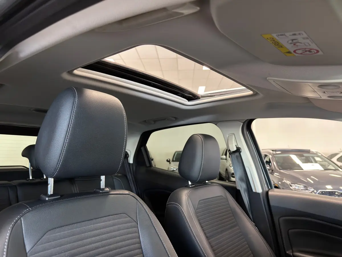 1.0 EcoBoost| NAVIGATIE/CAMERA | CRUISE | ECC AIRCO |
