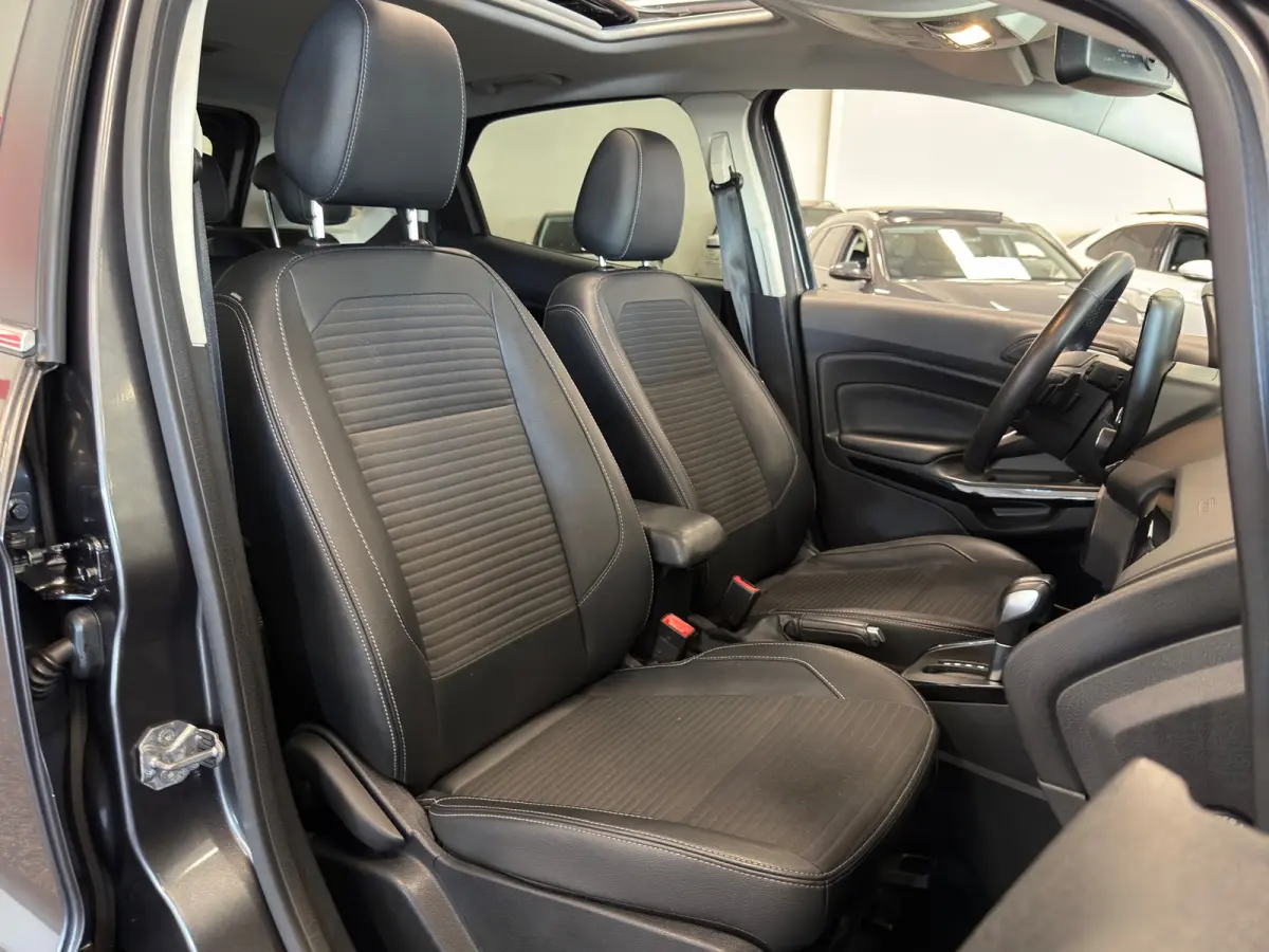 1.0 EcoBoost| NAVIGATIE/CAMERA | CRUISE | ECC AIRCO |