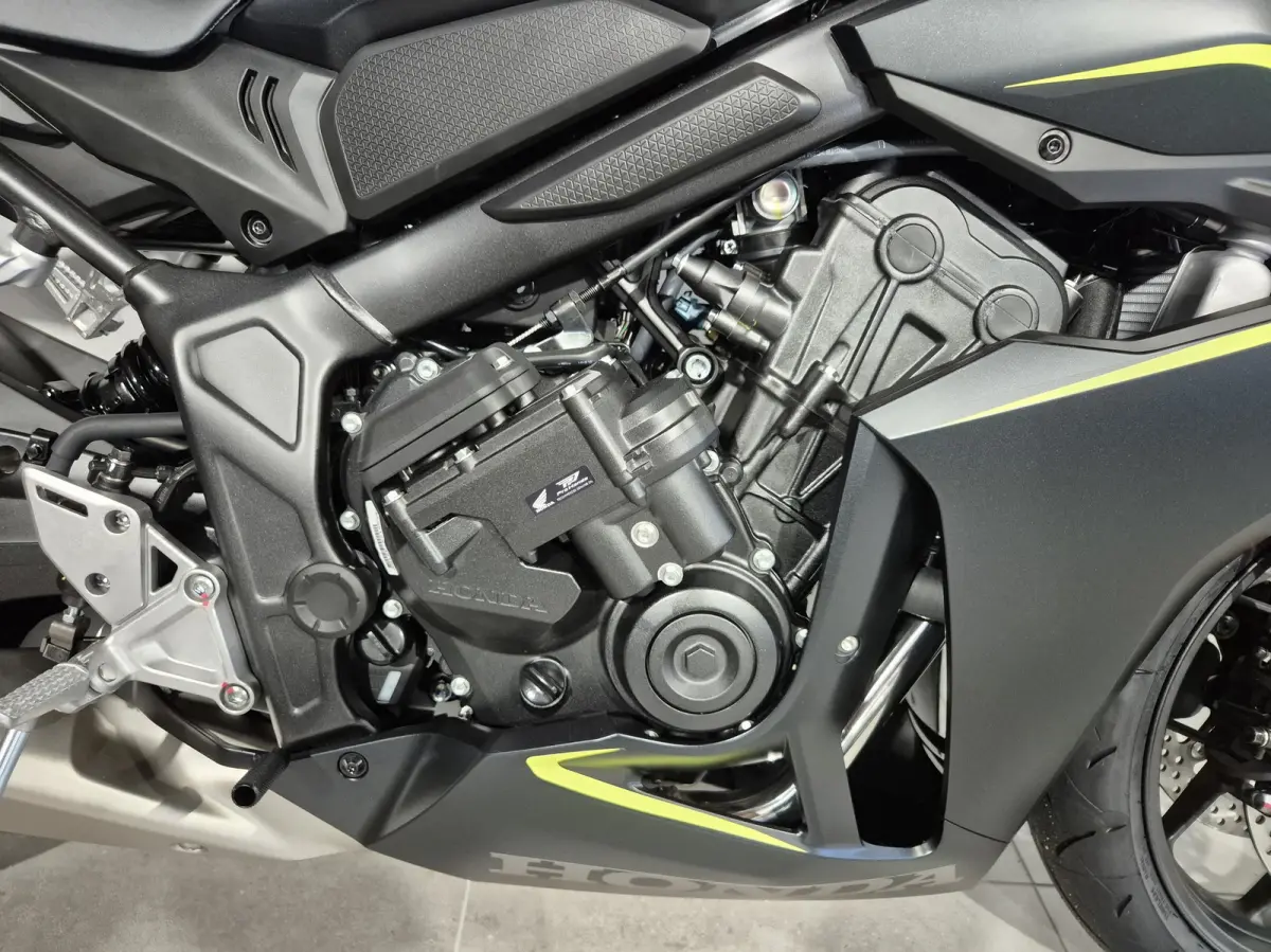 CBR 650 R E-CLUTCH