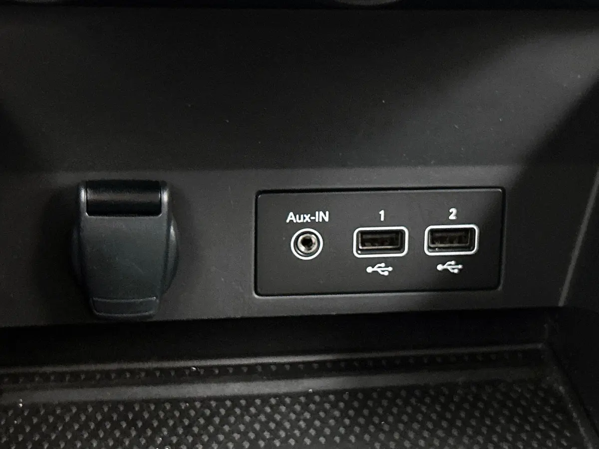 1.6 E-Tech plug-in hybrid 160 techno NAVI & CARPLAY | CRUISE
