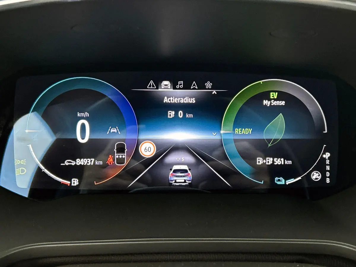 1.6 E-Tech plug-in hybrid 160 techno NAVI & CARPLAY | CRUISE