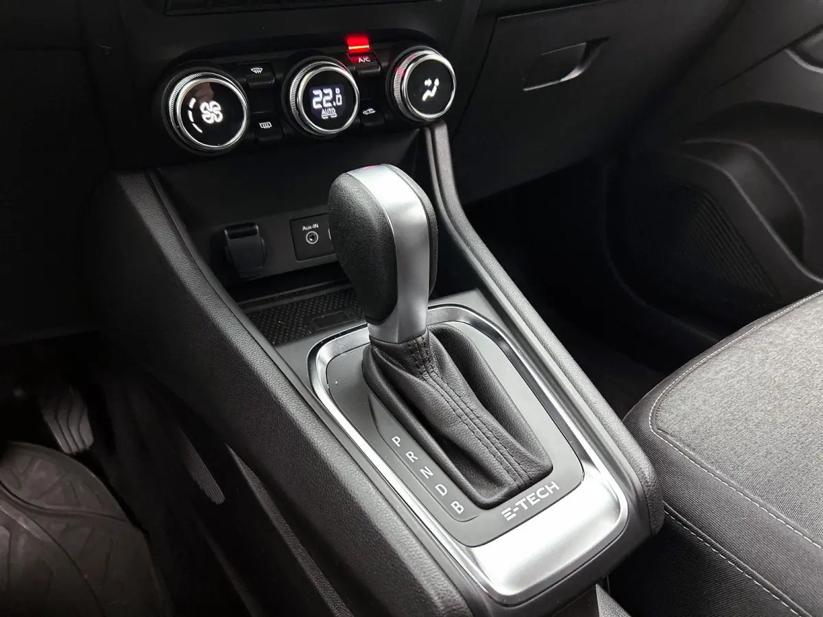 1.6 E-Tech plug-in hybrid 160 techno NAVI & CARPLAY | CRUISE