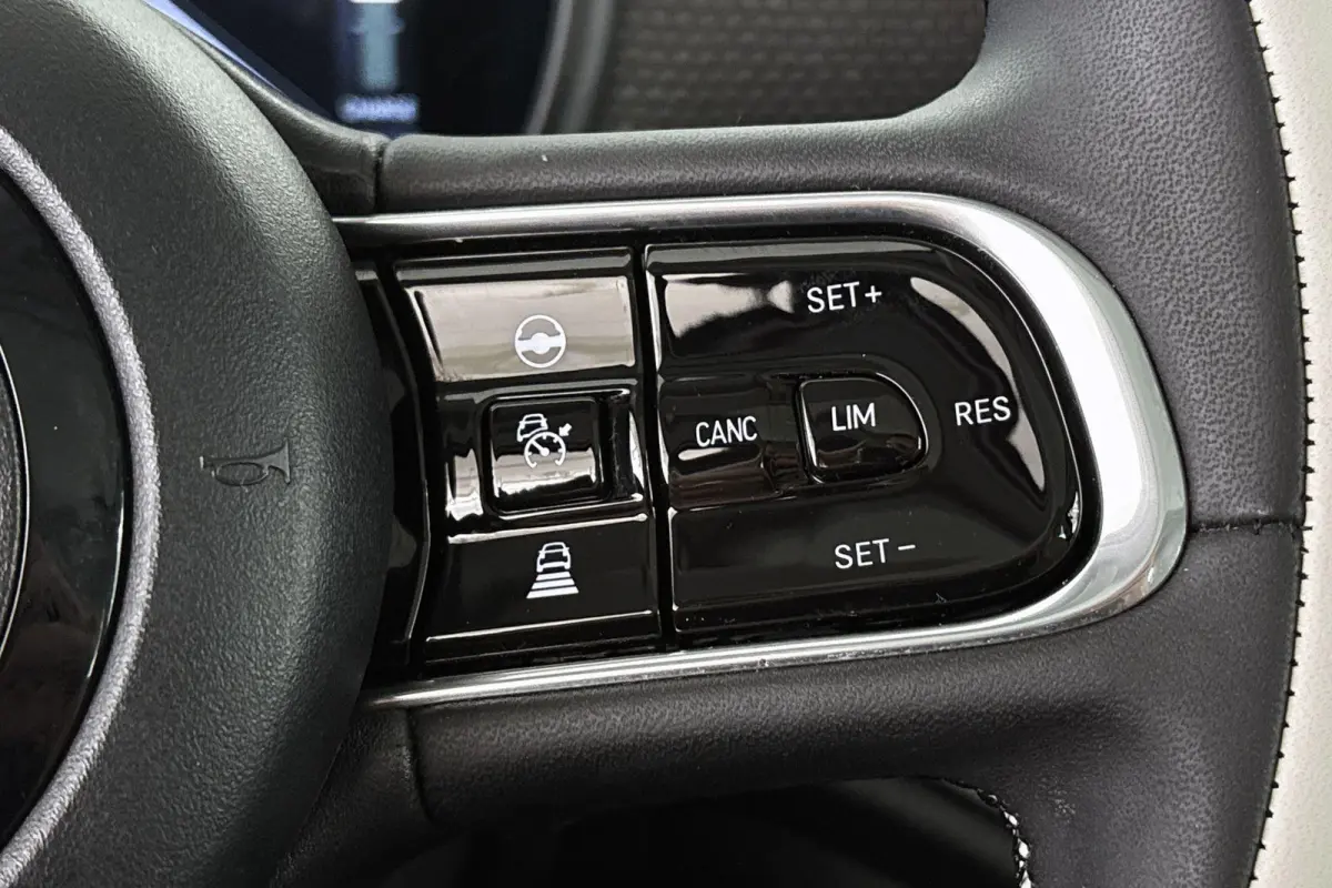 La Prima 42 kWh Pano Leder Stoelverwarming JBL Camera Apple CarPlay