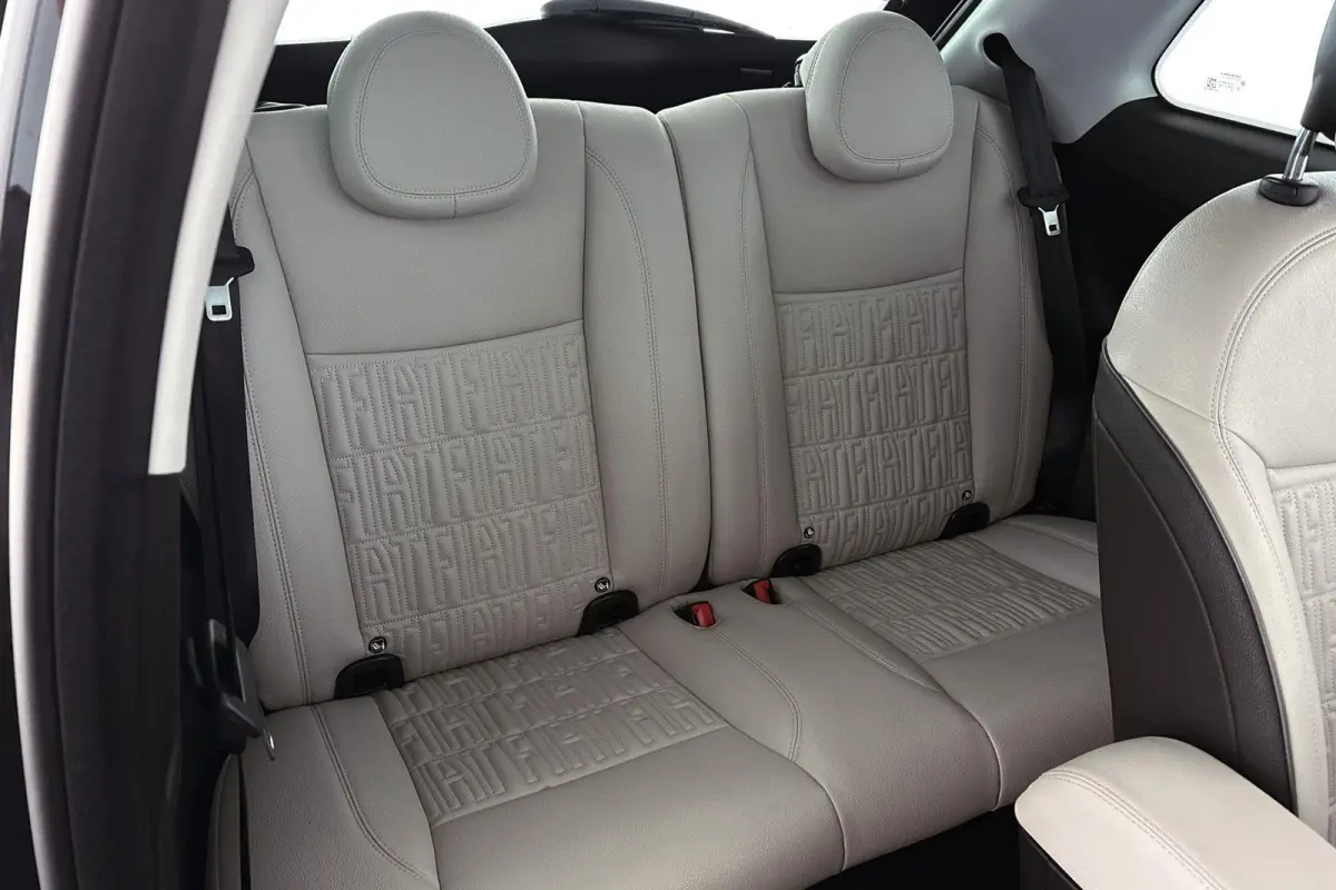 La Prima 42 kWh Pano Leder Stoelverwarming JBL Camera Apple CarPlay