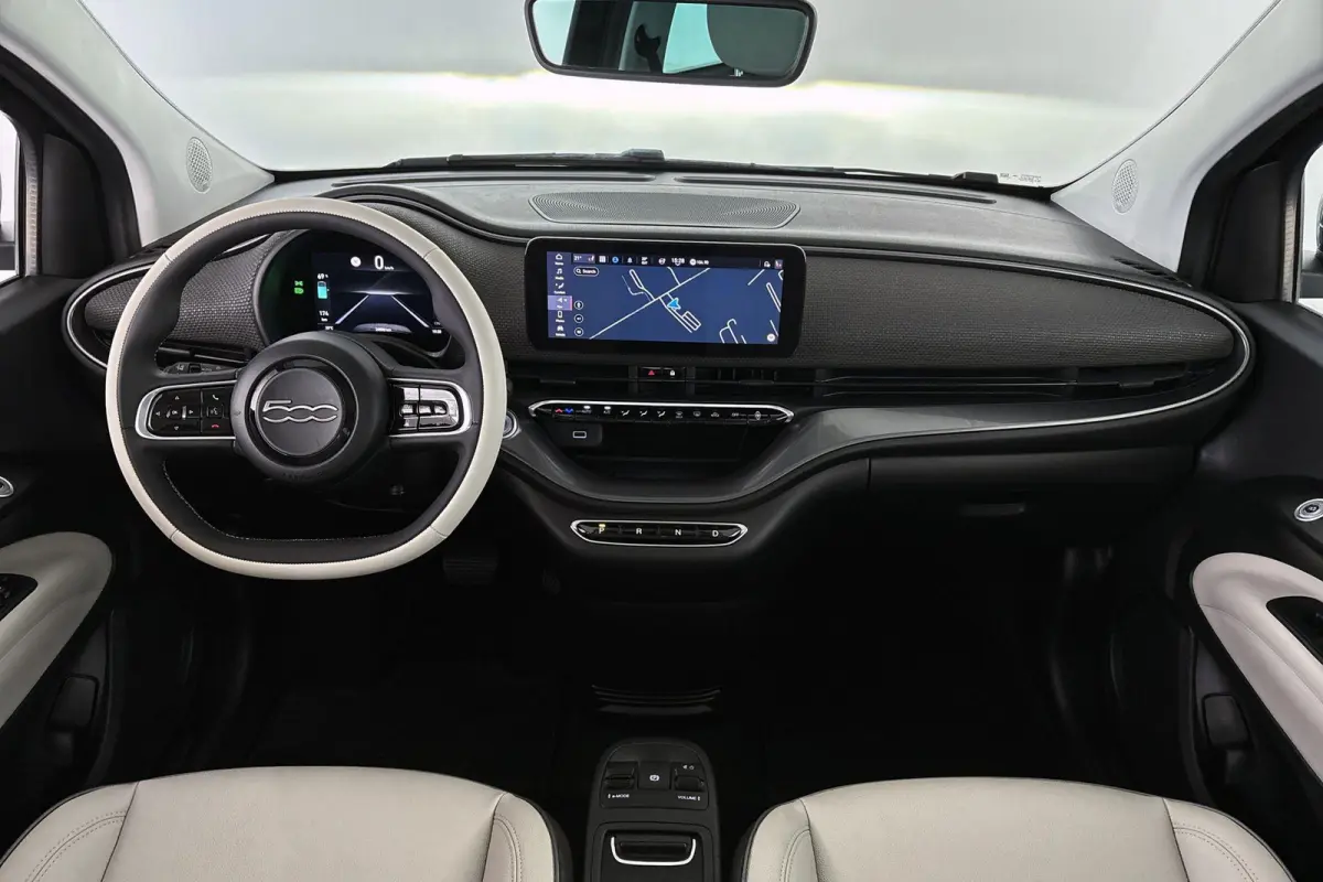 La Prima 42 kWh Pano Leder Stoelverwarming JBL Camera Apple CarPlay
