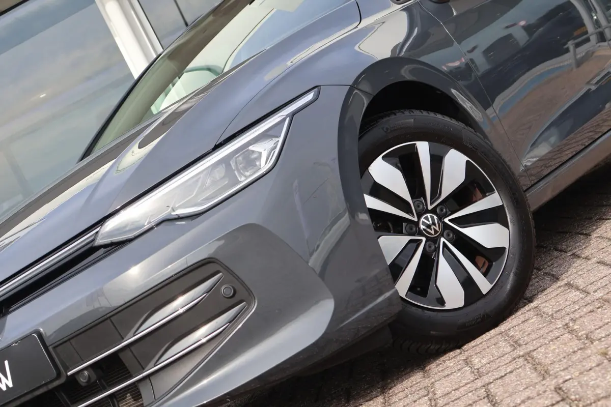 1.5 eTSI 150pk DSG Life Edition | Trekhaak | 360 Camera | Side Assist | Navigatie | PDC