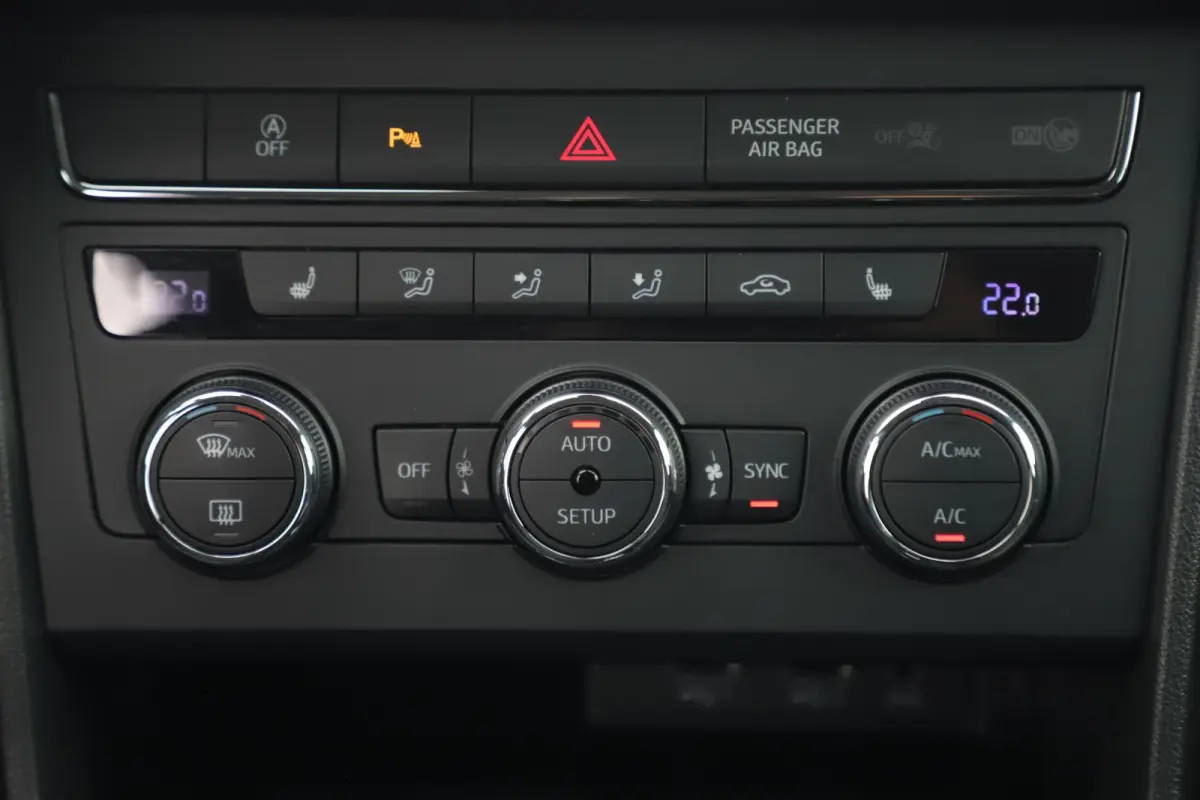 1.0 TSI Style Ultimate Edition Beats 116PK Virtual Cockpit Full LED 17 inch Navigatie Achteruitrijcamera Clima Keyless Stoelverwarming Lane Assist
