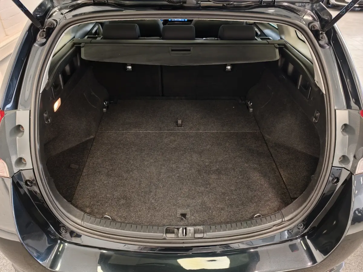 1.8 Hybrid Trend Navi Camera Panormadak Allseason banden