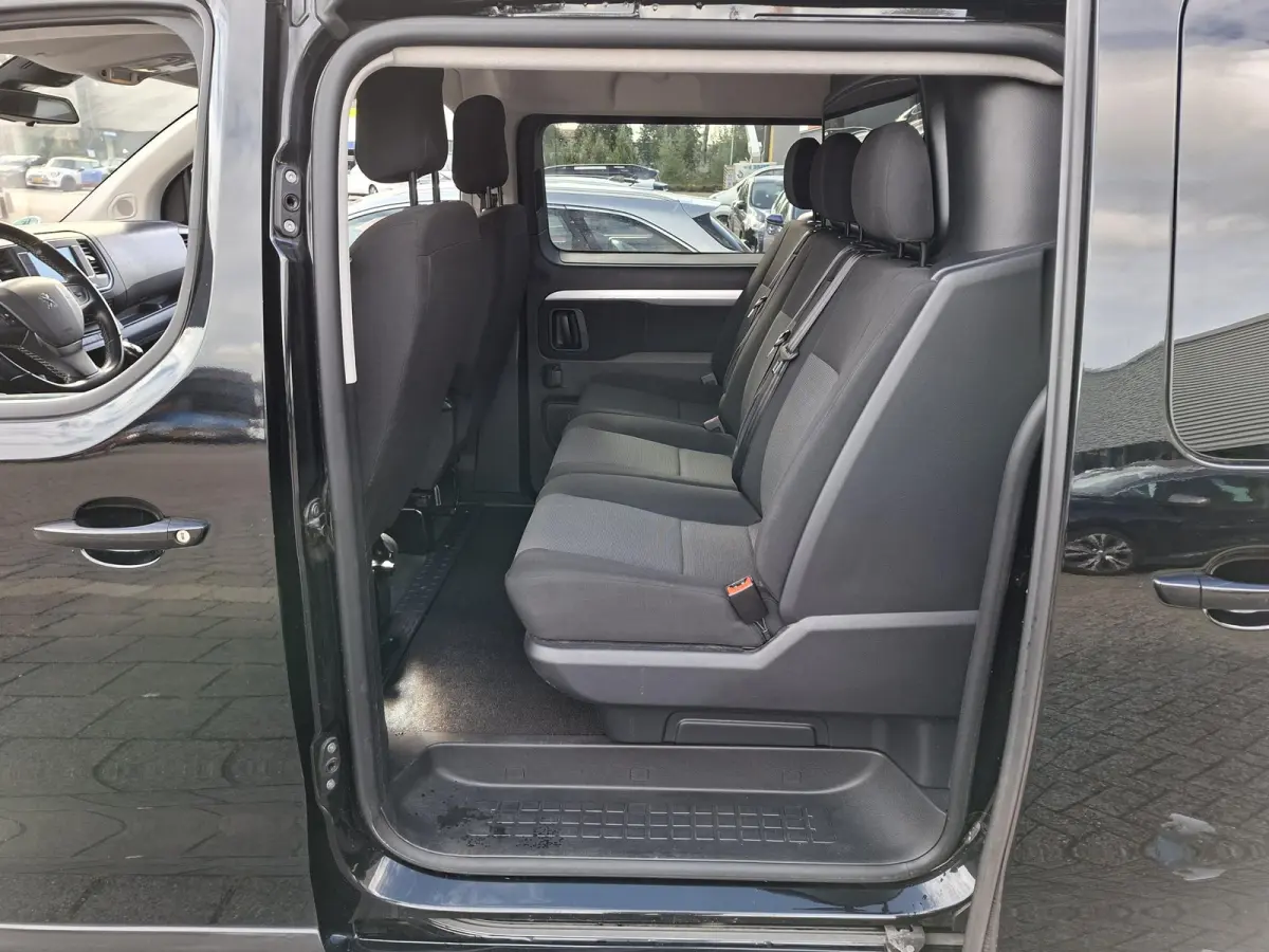 2.0 BlueHDI 150 Long Asphalt DC 5-Pers. 360Camera Trekhaak Cruise Contr. Carplay Climate Contr. Navigatie Dodehoekdetectie EURO6