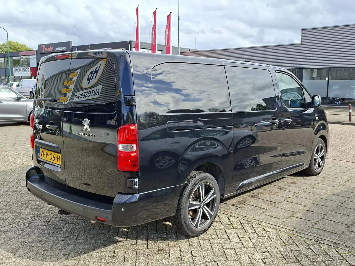 2.0 BlueHDI 150 Long Asphalt DC 5-Pers. 360Camera Trekhaak Cruise Contr. Carplay Climate Contr. Navigatie Dodehoekdetectie EURO6