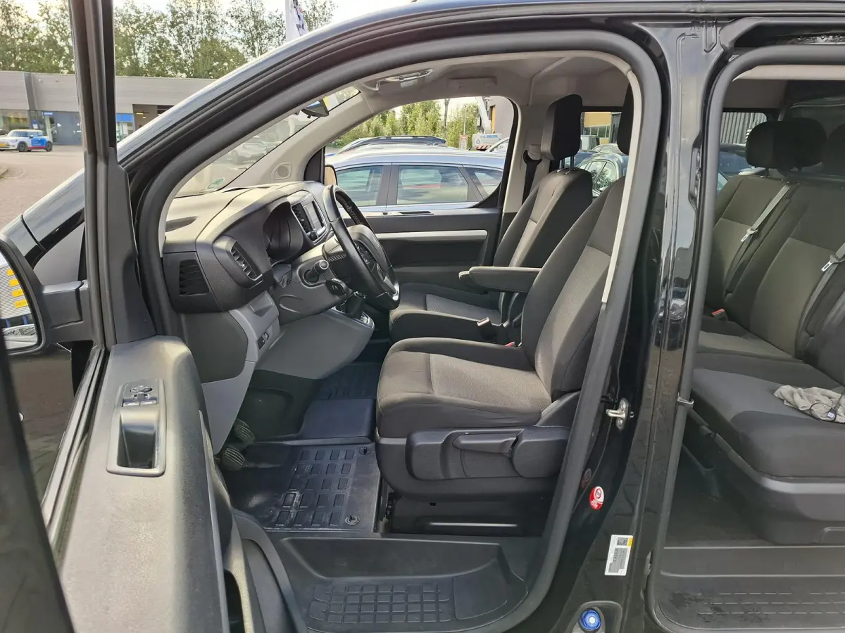 2.0 BlueHDI 150 Long Asphalt DC 5-Pers. 360Camera Trekhaak Cruise Contr. Carplay Climate Contr. Navigatie Dodehoekdetectie EURO6