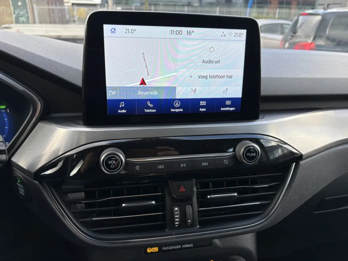 2.5 PHEV Titanium
