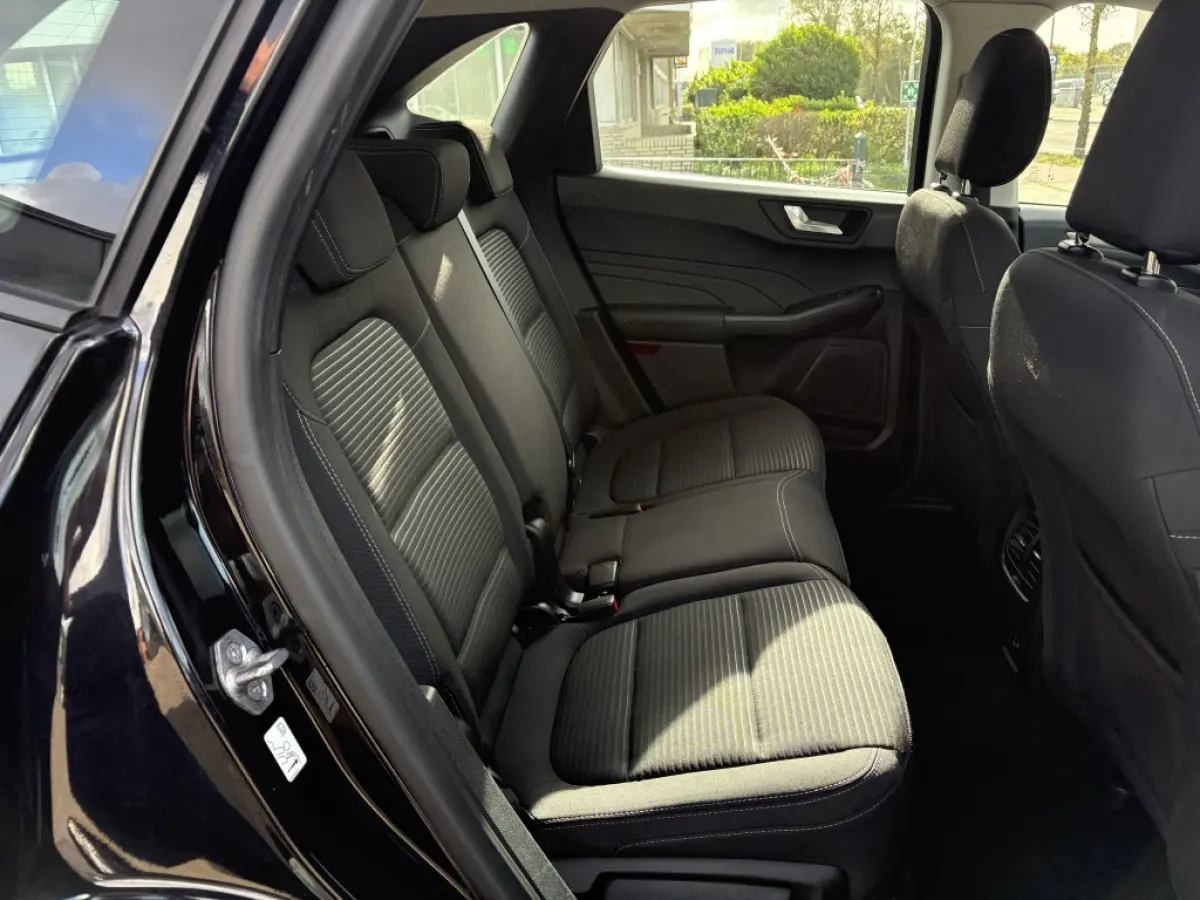 2.5 PHEV Titanium