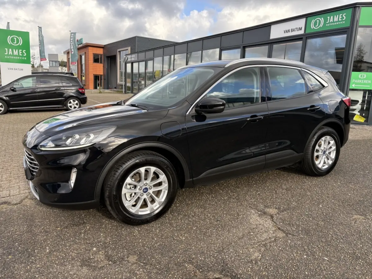 2.5 PHEV Titanium