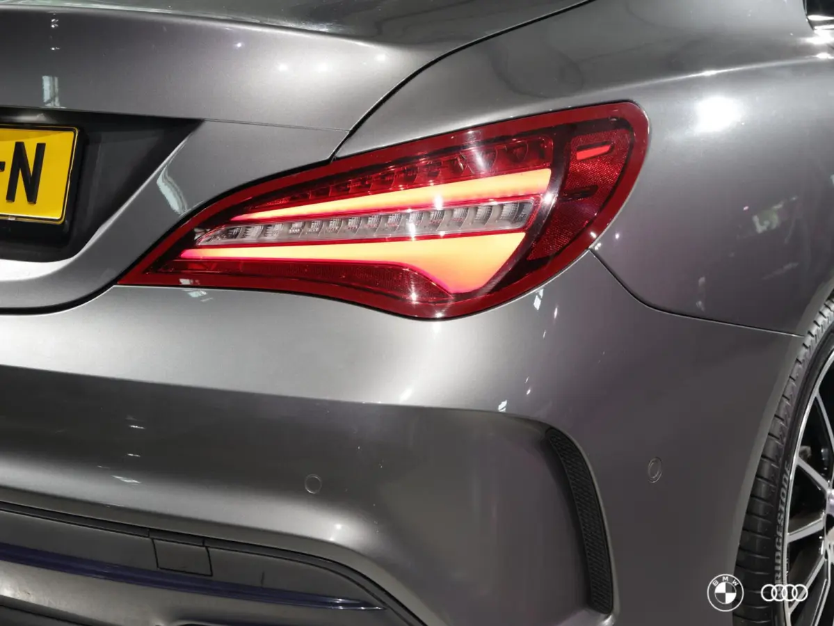 180 AMG EDITION / AMBIENTE / CLIMA / PDC / LEDER/STOF / 18"