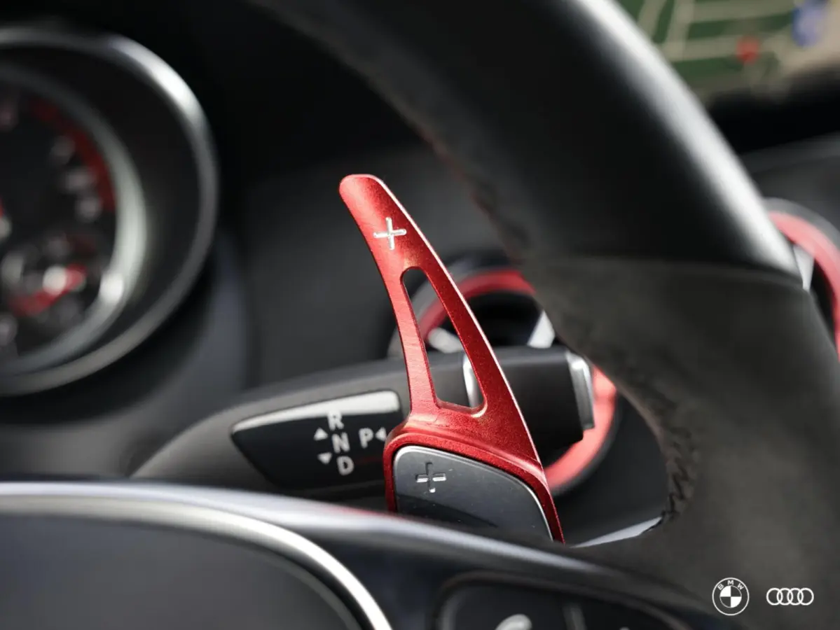 180 AMG EDITION / AMBIENTE / CLIMA / PDC / LEDER/STOF / 18"