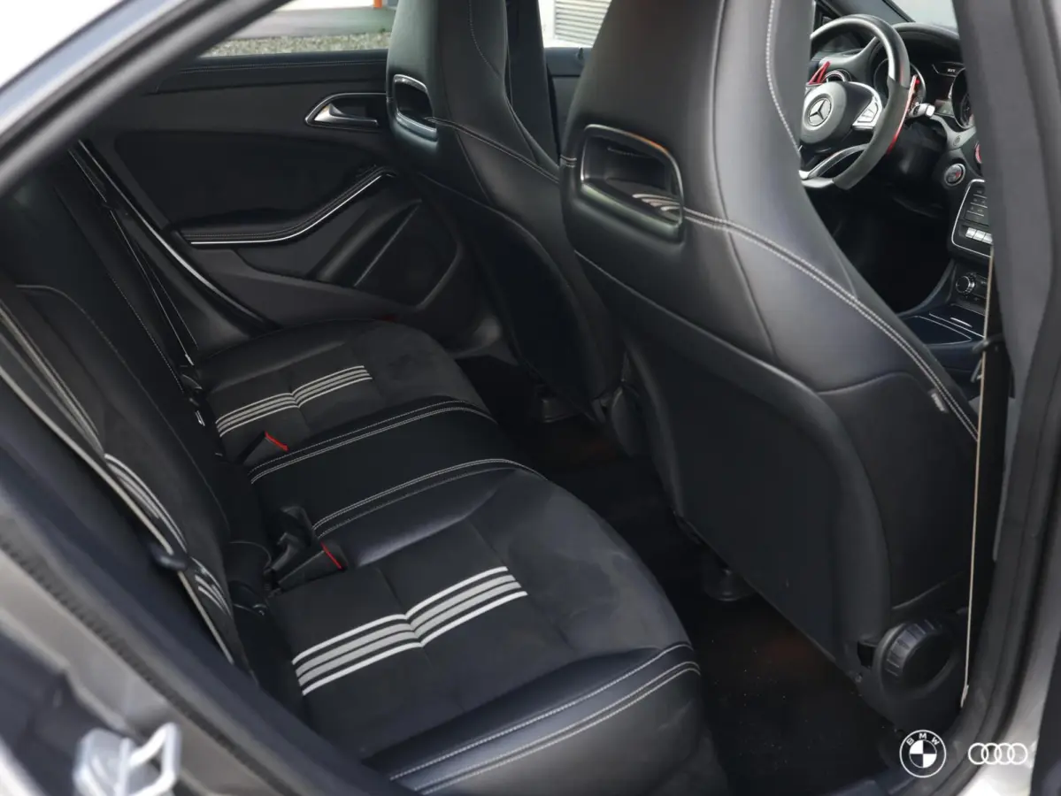 180 AMG EDITION / AMBIENTE / CLIMA / PDC / LEDER/STOF / 18"
