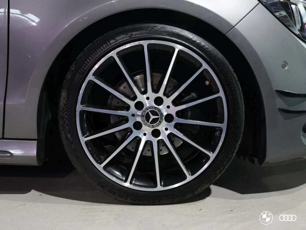 180 AMG EDITION / AMBIENTE / CLIMA / PDC / LEDER/STOF / 18"