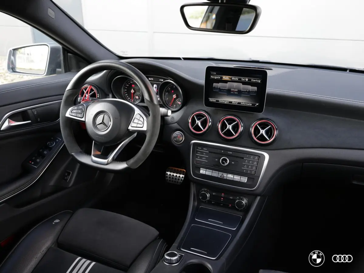 180 AMG EDITION / AMBIENTE / CLIMA / PDC / LEDER/STOF / 18"