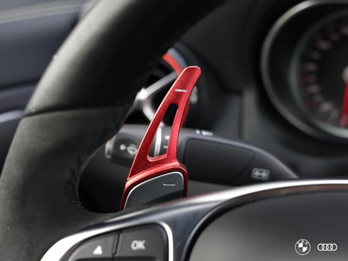 180 AMG EDITION / AMBIENTE / CLIMA / PDC / LEDER/STOF / 18"