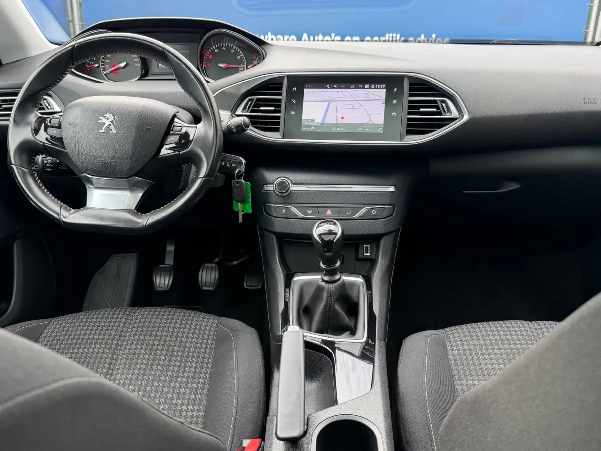1.2 PureTech Executive|2e Eigenaar|Distributie vv in 2026|Navi|Pano|Carplay|Climate|Cruise|PDC|LMV|Isofix|NieuweAPK