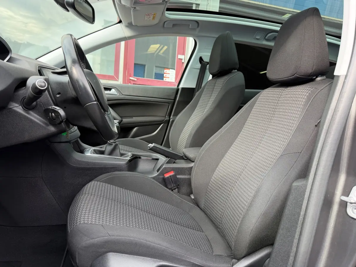 1.2 PureTech Executive|2e Eigenaar|Distributie vv in 2026|Navi|Pano|Carplay|Climate|Cruise|PDC|LMV|Isofix|NieuweAPK