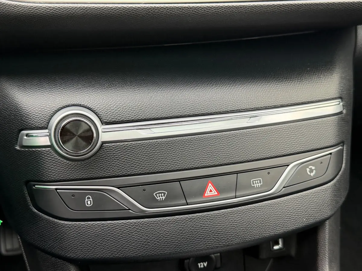 1.2 PureTech Executive|2e Eigenaar|Distributie vv in 2026|Navi|Pano|Carplay|Climate|Cruise|PDC|LMV|Isofix|NieuweAPK
