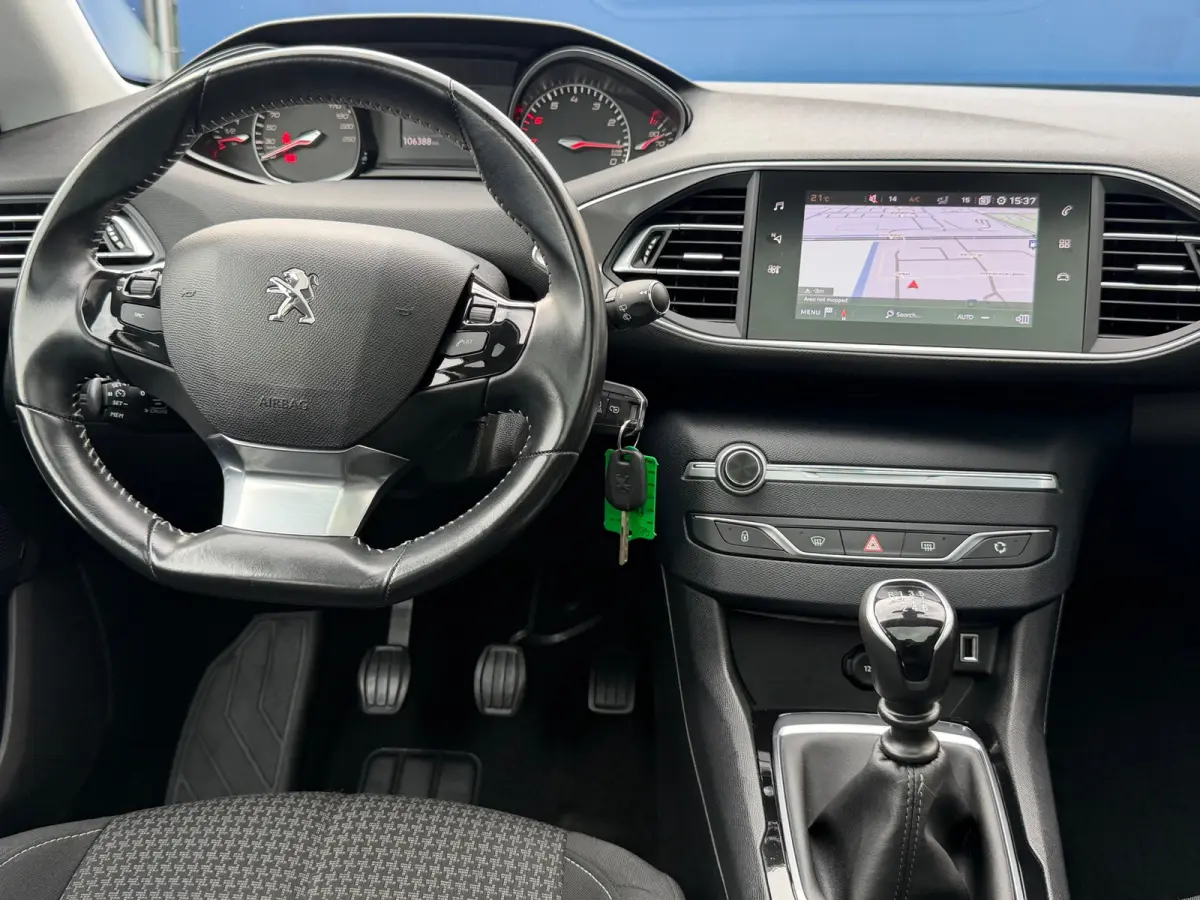 1.2 PureTech Executive|2e Eigenaar|Distributie vv in 2026|Navi|Pano|Carplay|Climate|Cruise|PDC|LMV|Isofix|NieuweAPK