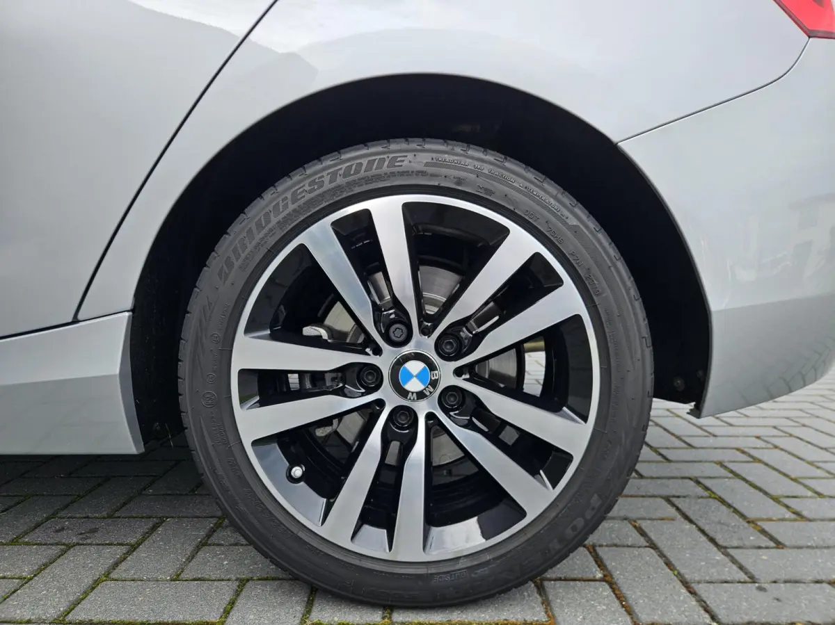 120i High Executive