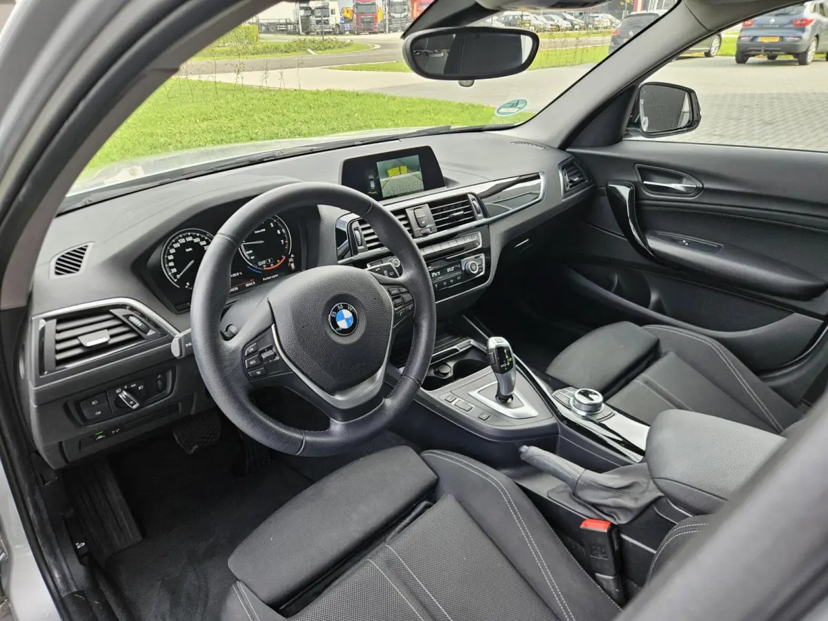 120i High Executive