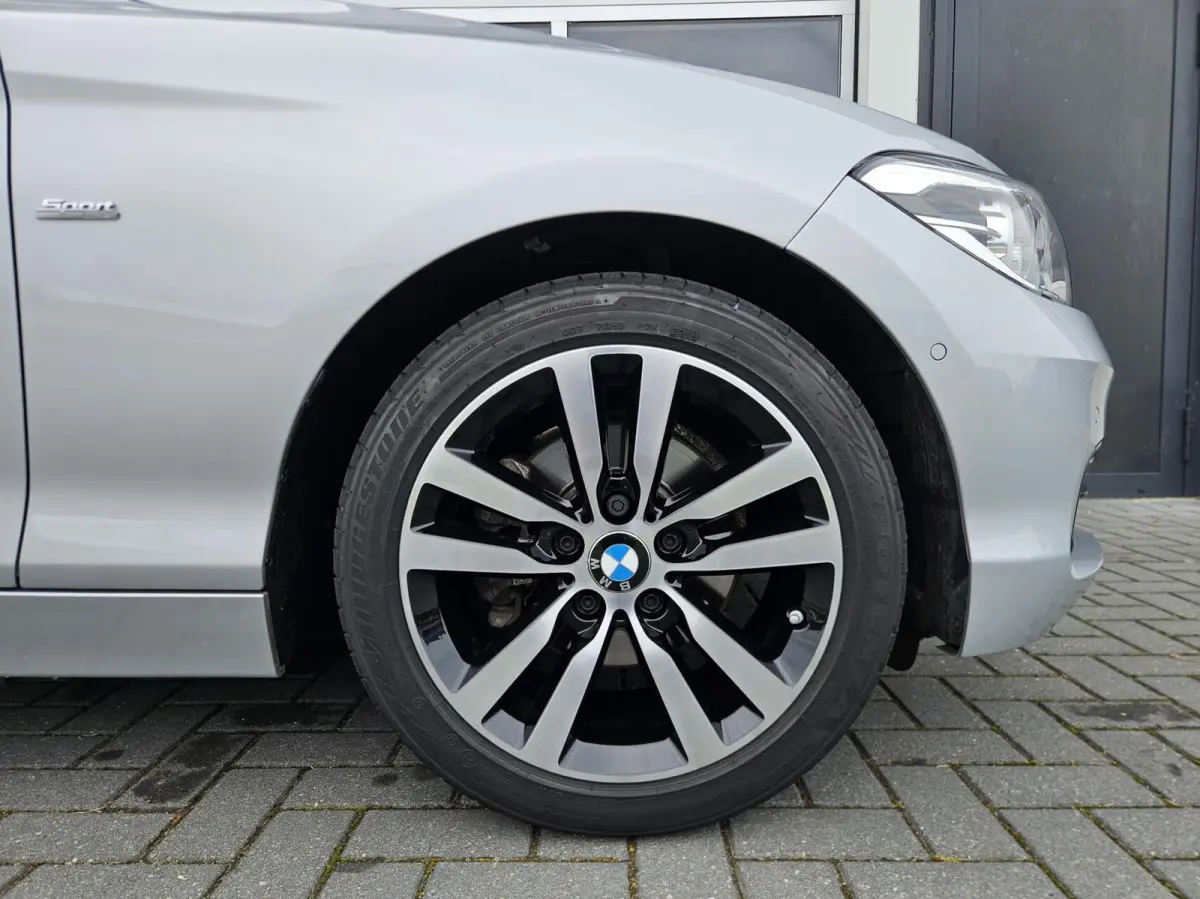 120i High Executive