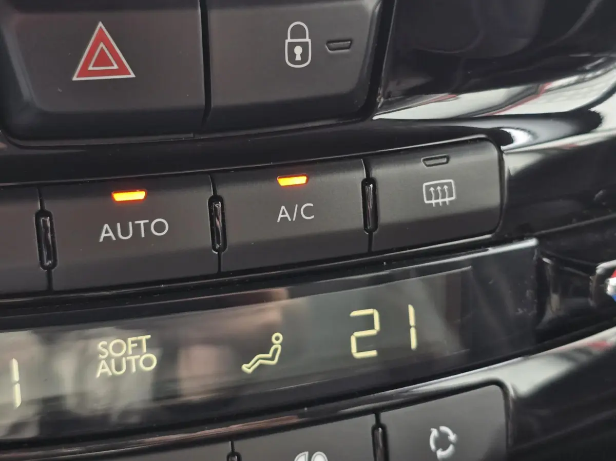 1.2 PureTech GT-Line Automaat Navi/Carplay/LMV