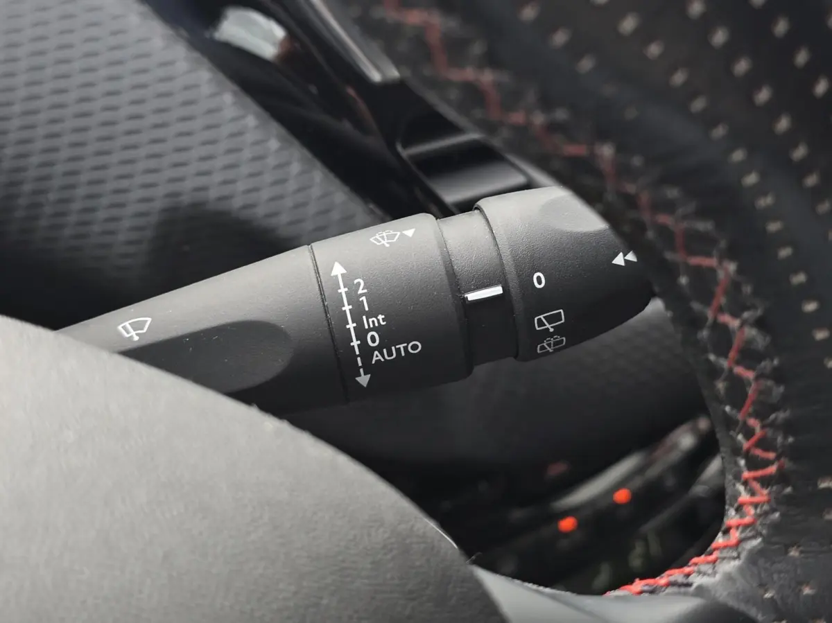 1.2 PureTech GT-Line Automaat Navi/Carplay/LMV