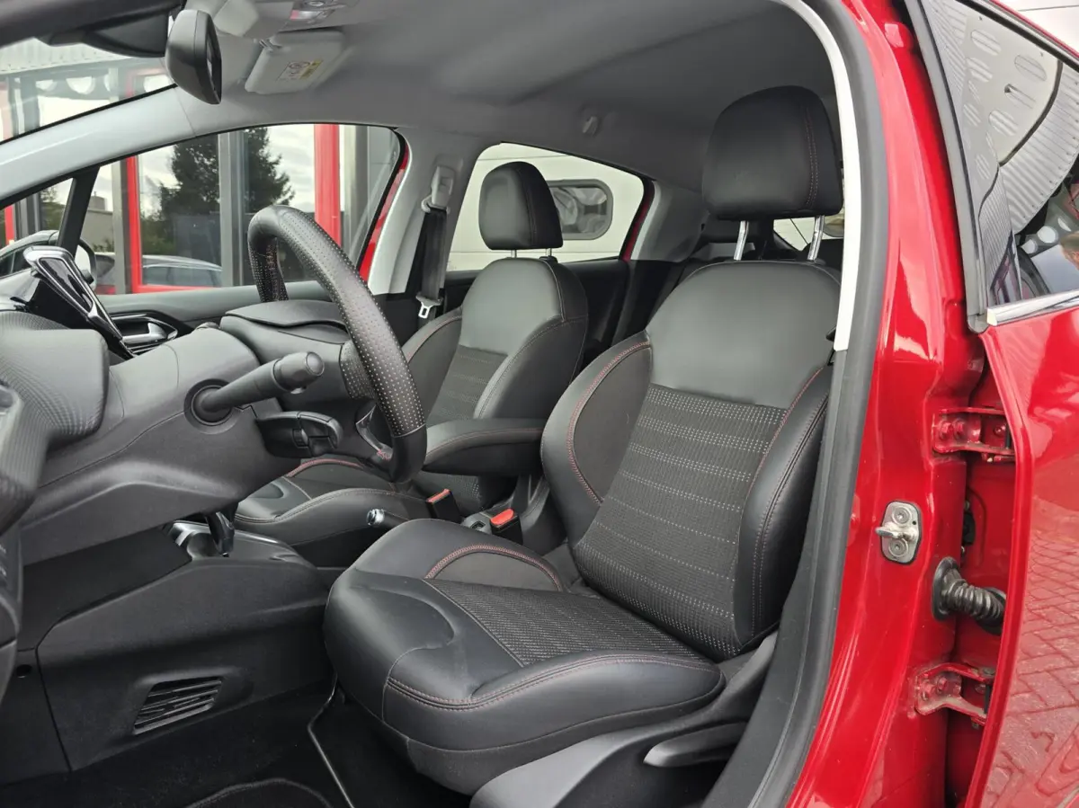 1.2 PureTech GT-Line Automaat Navi/Carplay/LMV