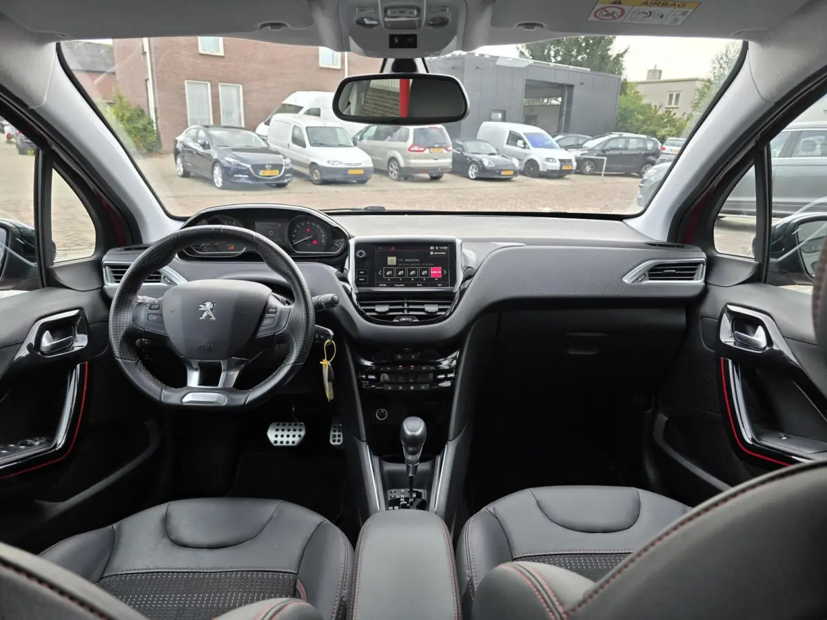 1.2 PureTech GT-Line Automaat Navi/Carplay/LMV