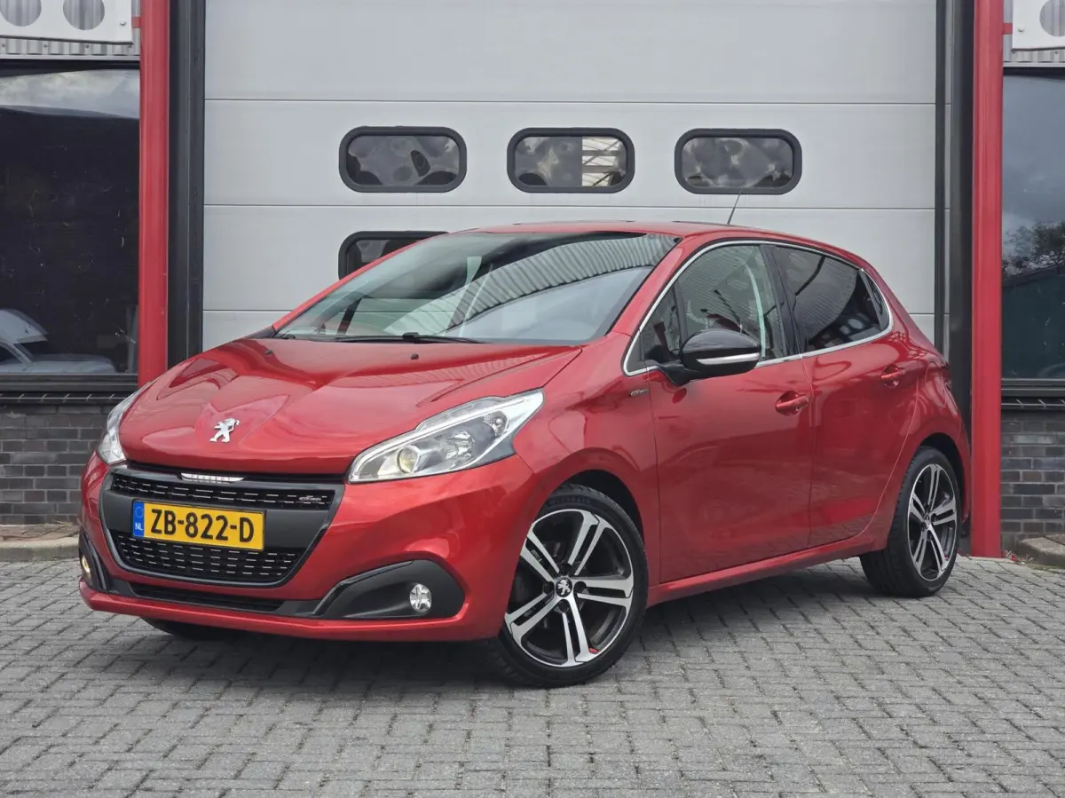 1.2 PureTech GT-Line Automaat Navi/Carplay/LMV