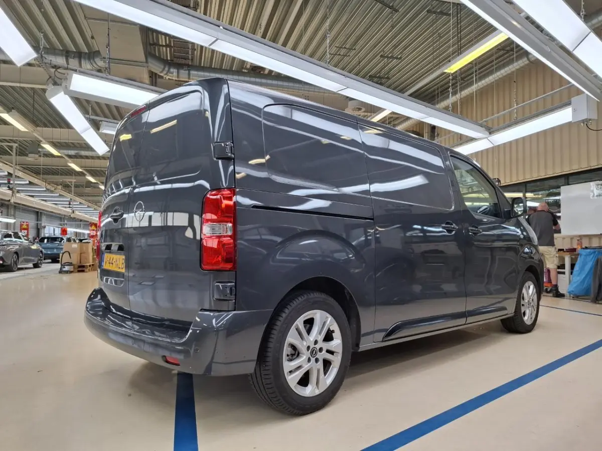 Electric L2 75 kWh | 11 kW boordlader | Comfort Pakket | Elektrisch bedienbare en verwarmde buitenspiegels