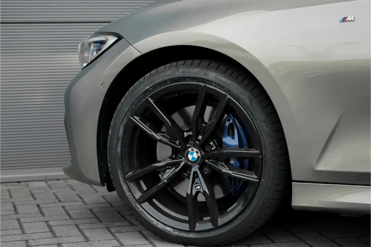 M340i xDrive Schuifdak LASER ACC Individual H/K 1e Eig