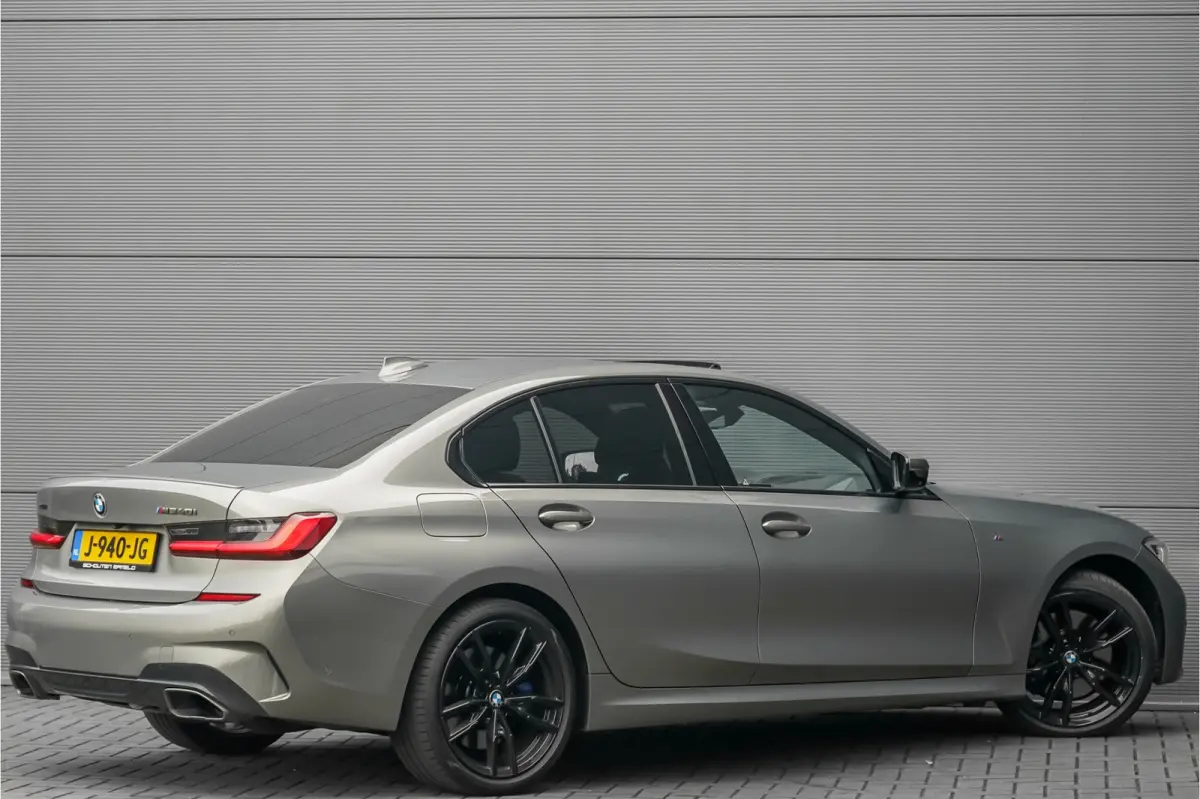 M340i xDrive Schuifdak LASER ACC Individual H/K 1e Eig