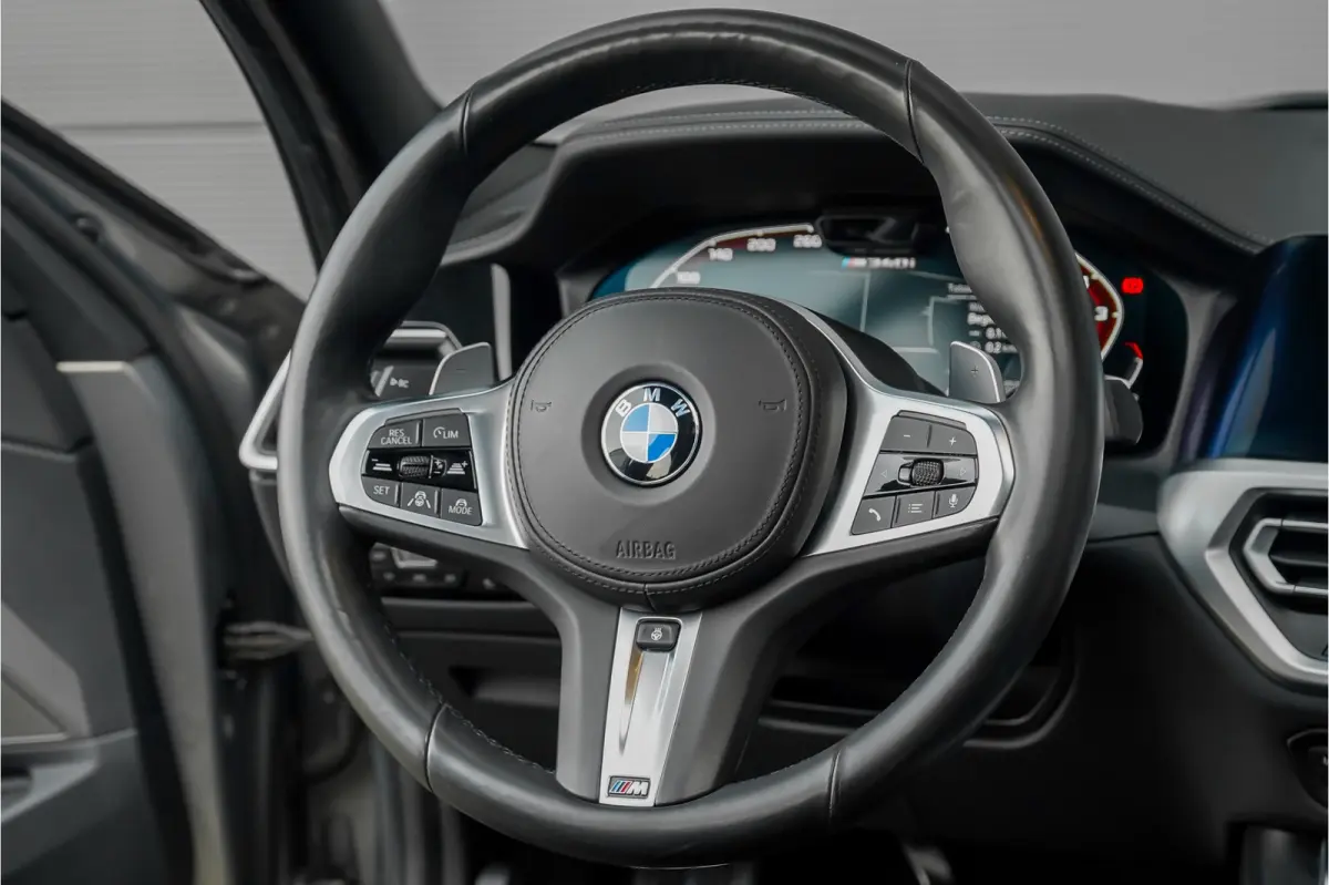 M340i xDrive Schuifdak LASER ACC Individual H/K 1e Eig