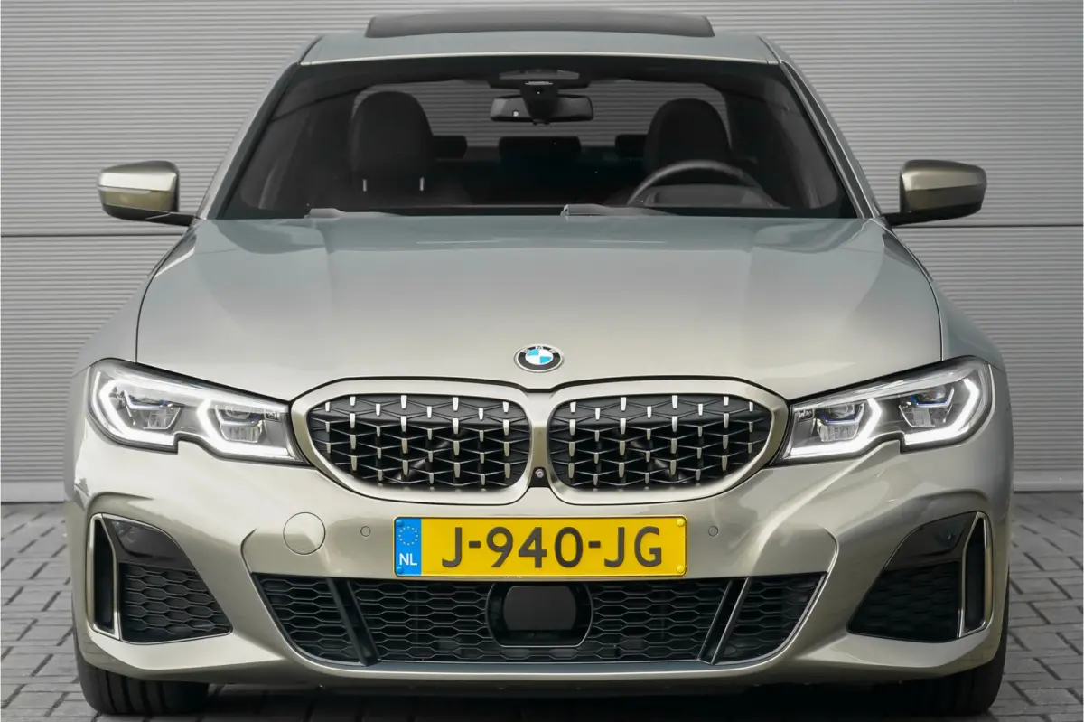 M340i xDrive Schuifdak LASER ACC Individual H/K 1e Eig