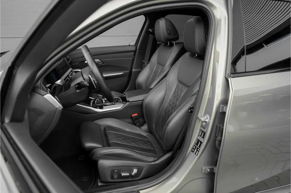 M340i xDrive Schuifdak LASER ACC Individual H/K 1e Eig