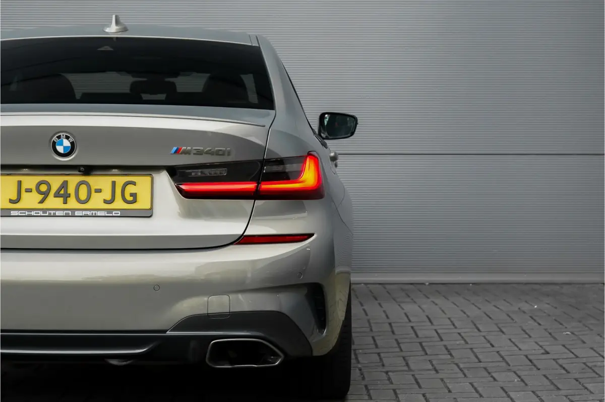 M340i xDrive Schuifdak LASER ACC Individual H/K 1e Eig