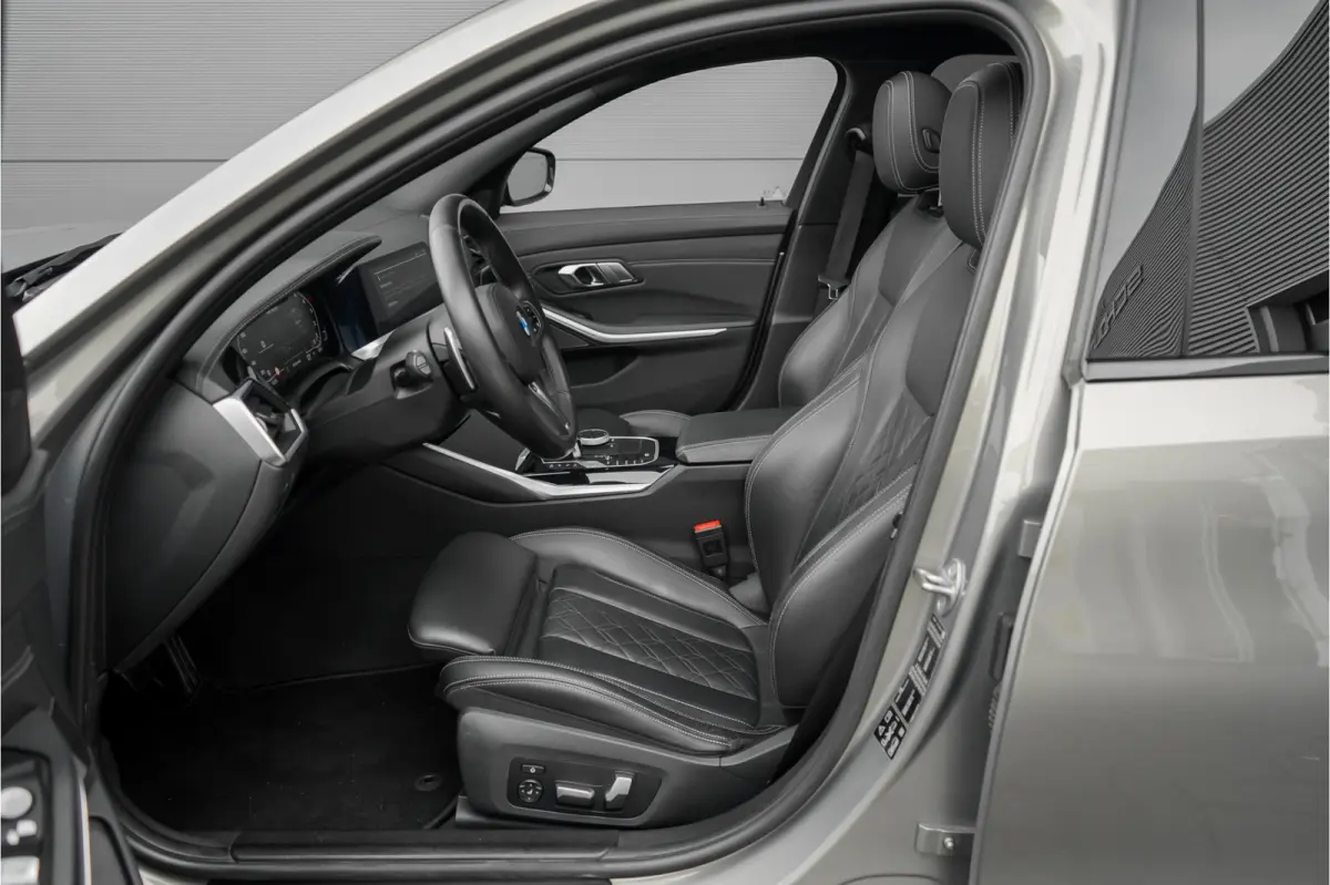 M340i xDrive Schuifdak LASER ACC Individual H/K 1e Eig