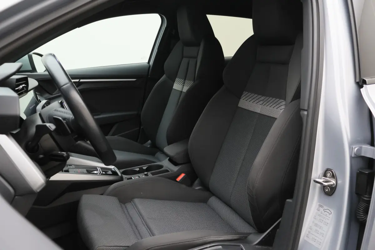 40 TFSI e Business edition Virtual Cockpit, Cruise, Trekhaak, Sportstoelen, Stoelverwarming, 17''