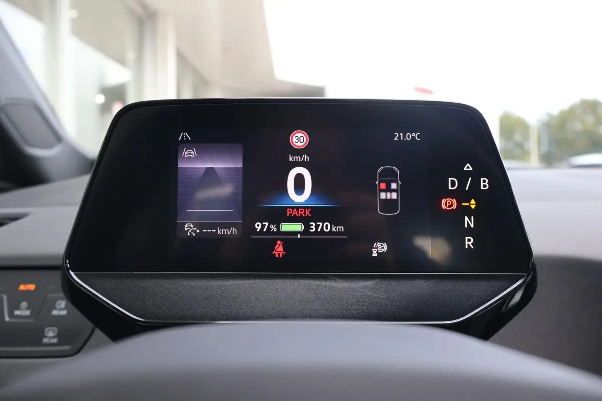170pk Pure Oranje Edition 52 kWh | SoH 98% | Carplay | Adaptive Cruise | PDC | DAB Radio