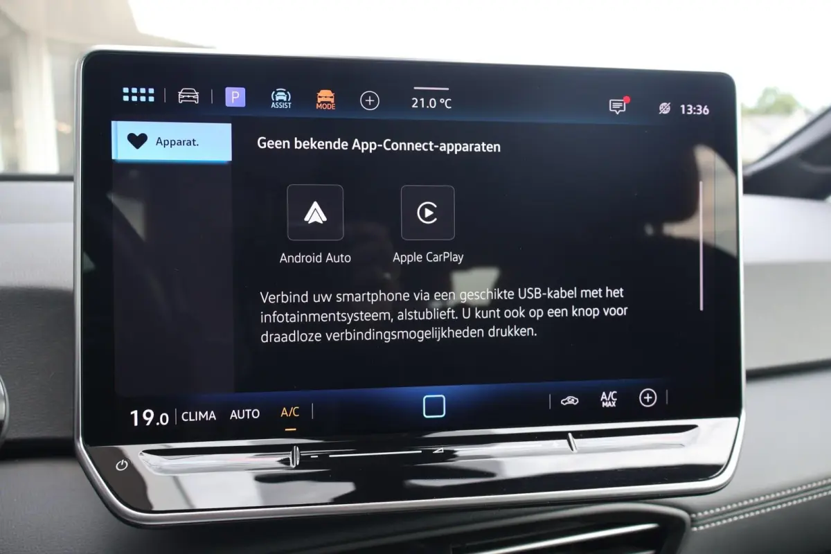170pk Pure Oranje Edition 52 kWh | SoH 98% | Carplay | Adaptive Cruise | PDC | DAB Radio