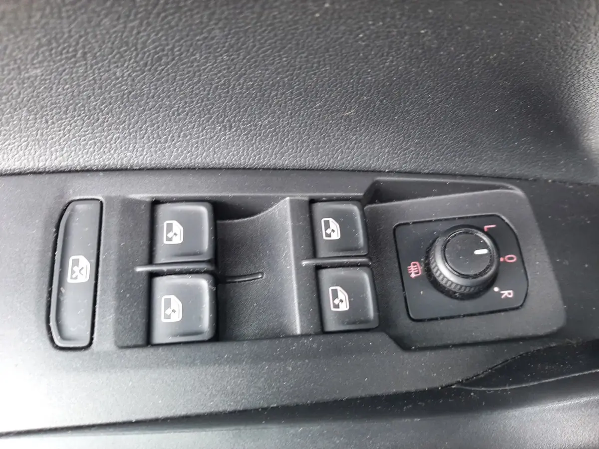 1.0 TSI camera clima cruise