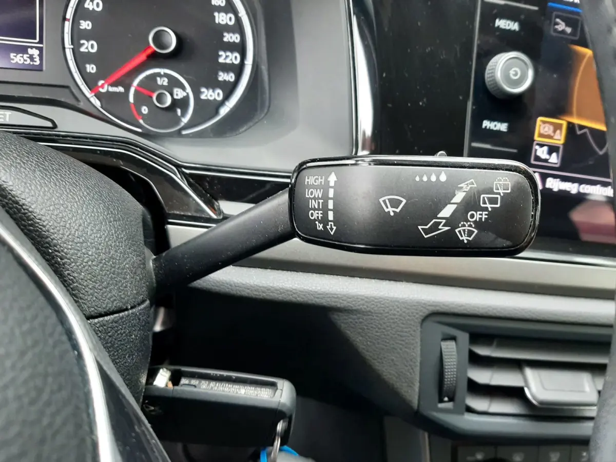 1.0 TSI camera clima cruise