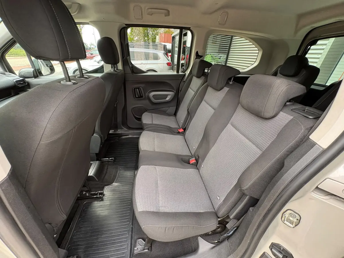 L2 Executive 1.2 Turbo 7 PERSOONS AUTOMAAT